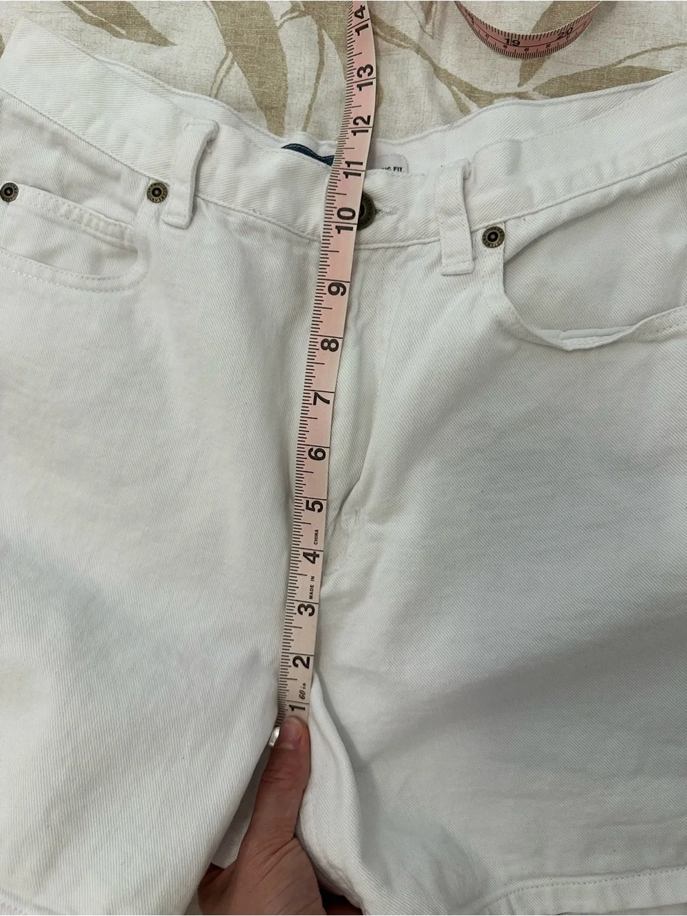 Liz Claiborne White Denim Shorts - Classic Summer Staple - Picture 10 of 11